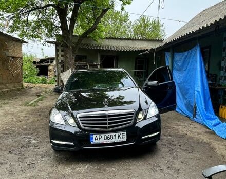 Чорний Мерседес Е-Клас, об'ємом двигуна 2.1 л та пробігом 263 тис. км за 15000 $, фото 5 на Automoto.ua