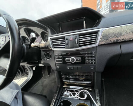 Чорний Мерседес Е-Клас, об'ємом двигуна 3.5 л та пробігом 160 тис. км за 13500 $, фото 6 на Automoto.ua