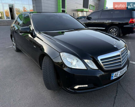 Чорний Мерседес Е-Клас, об'ємом двигуна 2.14 л та пробігом 282 тис. км за 11900 $, фото 7 на Automoto.ua