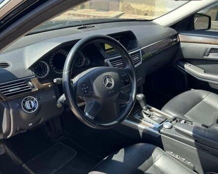 Чорний Мерседес Е-Клас, об'ємом двигуна 1.8 л та пробігом 311 тис. км за 10800 $, фото 6 на Automoto.ua