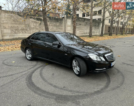 Чорний Мерседес Е-Клас, об'ємом двигуна 2.2 л та пробігом 226 тис. км за 13000 $, фото 8 на Automoto.ua