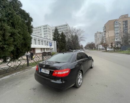 Чорний Мерседес Е-Клас, об'ємом двигуна 1.8 л та пробігом 400 тис. км за 9000 $, фото 3 на Automoto.ua