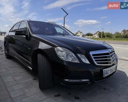 Чорний Мерседес Е-Клас, об'ємом двигуна 3 л та пробігом 310 тис. км за 16500 $, фото 1 на Automoto.ua
