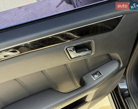 Черный Мерседес Е-Класс, объемом двигателя 2.14 л и пробегом 254 тыс. км за 14800 $, фото 15 на Automoto.ua