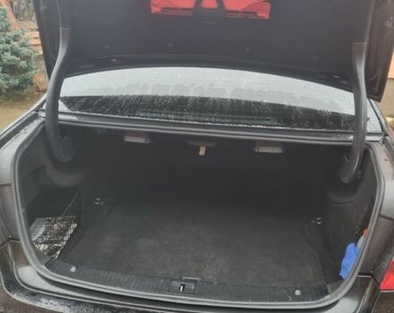 Черный Мерседес Е-Класс, объемом двигателя 2.1 л и пробегом 269 тыс. км за 11000 $, фото 7 на Automoto.ua