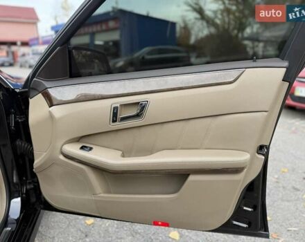 Мерседес Е-Клас 2011 у Києві на Automoto.ua Чорний Мерседес Е-Клас, об'ємом двигуна 3 л та пробігом 227 тис. км за 12500 $, фото 21 на Automoto.ua