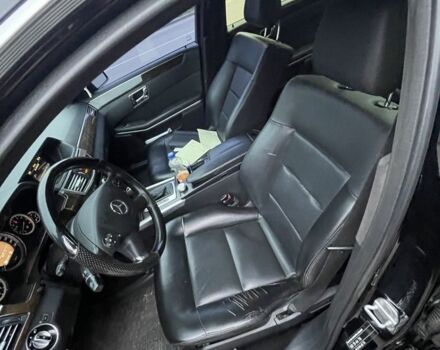 Чорний Мерседес Е-Клас, об'ємом двигуна 1.8 л та пробігом 400 тис. км за 9000 $, фото 7 на Automoto.ua