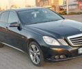 Черный Мерседес Е-Класс, объемом двигателя 2.1 л и пробегом 234 тыс. км за 12000 $, фото 1 на Automoto.ua