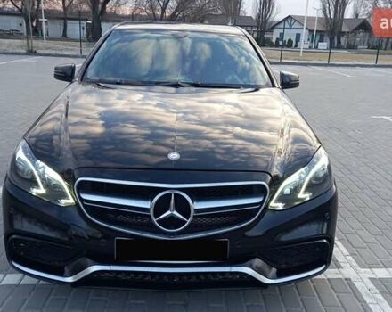 Черный Мерседес Е-Класс, объемом двигателя 1.8 л и пробегом 420 тыс. км за 10500 $, фото 2 на Automoto.ua