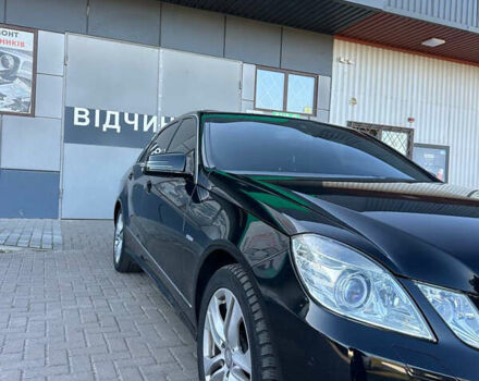 Чорний Мерседес Е-Клас, об'ємом двигуна 2.14 л та пробігом 327 тис. км за 13500 $, фото 4 на Automoto.ua
