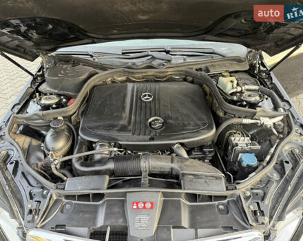 Черный Мерседес Е-Класс, объемом двигателя 2.14 л и пробегом 336 тыс. км за 11200 $, фото 10 на Automoto.ua