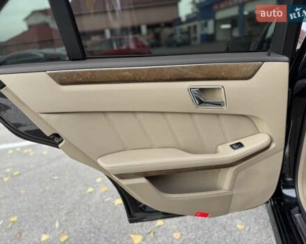 Мерседес Е-Клас 2011 у Києві на Automoto.ua Чорний Мерседес Е-Клас, об'ємом двигуна 3 л та пробігом 227 тис. км за 12500 $, фото 25 на Automoto.ua