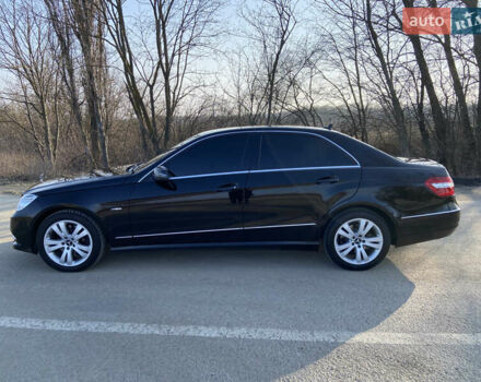 Чорний Мерседес Е-Клас, об'ємом двигуна 2.1 л та пробігом 303 тис. км за 13800 $, фото 6 на Automoto.ua
