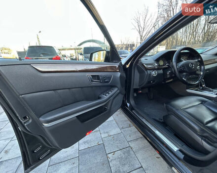 Чорний Мерседес Е-Клас, об'ємом двигуна 2.14 л та пробігом 298 тис. км за 11900 $, фото 20 на Automoto.ua