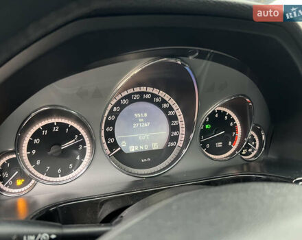 Черный Мерседес Е-Класс, объемом двигателя 1.8 л и пробегом 271 тыс. км за 8999 $, фото 21 на Automoto.ua