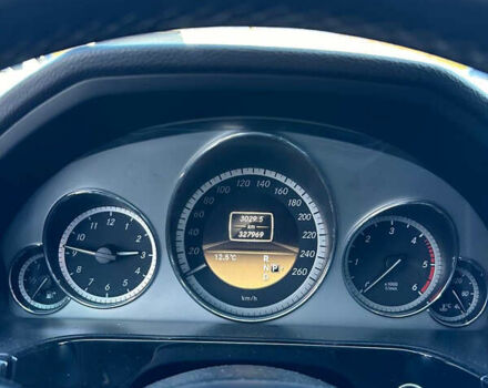 Чорний Мерседес Е-Клас, об'ємом двигуна 2.14 л та пробігом 327 тис. км за 13500 $, фото 11 на Automoto.ua