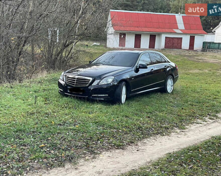 Чорний Мерседес Е-Клас, об'ємом двигуна 2.14 л та пробігом 230 тис. км за 12500 $, фото 1 на Automoto.ua