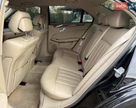 Мерседес Е-Клас 2011 у Києві на Automoto.ua Чорний Мерседес Е-Клас, об'ємом двигуна 3 л та пробігом 227 тис. км за 12500 $, фото 26 на Automoto.ua