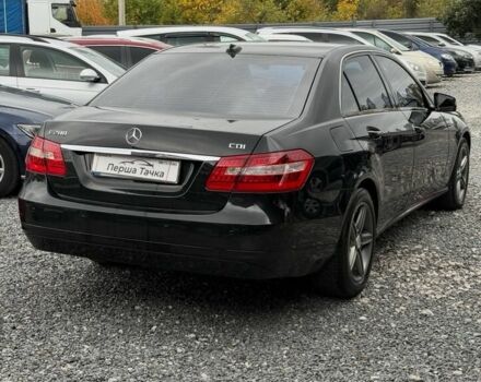 Черный Мерседес Е-Класс, объемом двигателя 2 л и пробегом 203 тыс. км за 12000 $, фото 4 на Automoto.ua