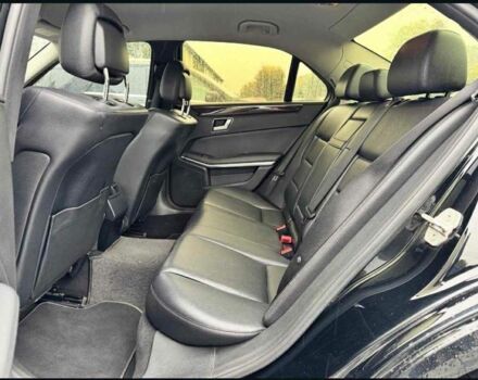 Чорний Мерседес Е-Клас, об'ємом двигуна 2.1 л та пробігом 270 тис. км за 10200 $, фото 5 на Automoto.ua