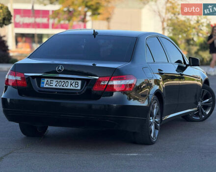 Чорний Мерседес Е-Клас, об'ємом двигуна 2.14 л та пробігом 282 тис. км за 11900 $, фото 4 на Automoto.ua
