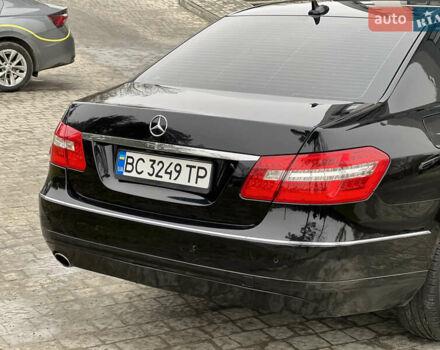 Черный Мерседес Е-Класс, объемом двигателя 1.8 л и пробегом 271 тыс. км за 8999 $, фото 8 на Automoto.ua