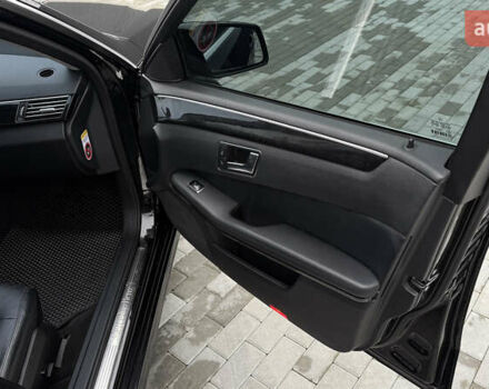 Чорний Мерседес Е-Клас, об'ємом двигуна 2.2 л та пробігом 399 тис. км за 12500 $, фото 10 на Automoto.ua