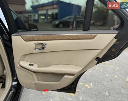 Мерседес Е-Клас 2011 у Києві на Automoto.ua Чорний Мерседес Е-Клас, об'ємом двигуна 3 л та пробігом 227 тис. км за 12500 $, фото 28 на Automoto.ua