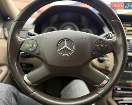Мерседес Е-Клас 2011 у Києві на Automoto.ua Чорний Мерседес Е-Клас, об'ємом двигуна 3 л та пробігом 227 тис. км за 12500 $, фото 35 на Automoto.ua