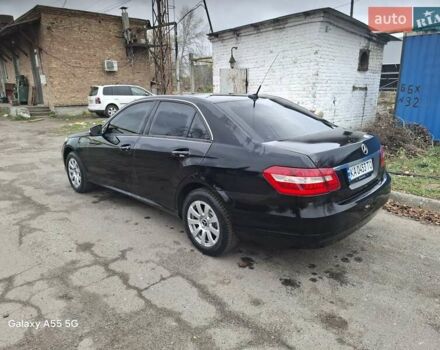 Черный Мерседес Е-Класс, объемом двигателя 2.14 л и пробегом 467 тыс. км за 11200 $, фото 2 на Automoto.ua