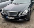 Черный Мерседес Е-Класс, объемом двигателя 1.8 л и пробегом 370 тыс. км за 10500 $, фото 1 на Automoto.ua