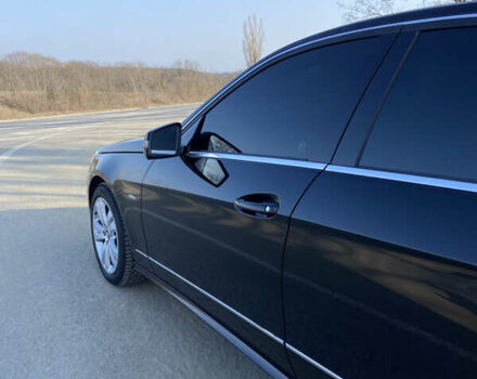 Чорний Мерседес Е-Клас, об'ємом двигуна 2.1 л та пробігом 303 тис. км за 13800 $, фото 7 на Automoto.ua