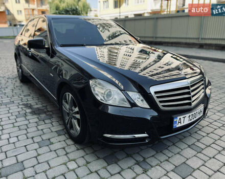 Черный Мерседес Е-Класс, объемом двигателя 2.2 л и пробегом 248 тыс. км за 13390 $, фото 17 на Automoto.ua