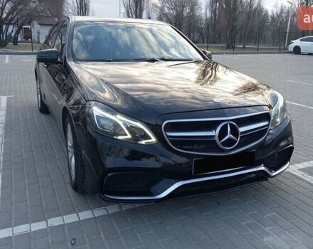 Черный Мерседес Е-Класс, объемом двигателя 1.8 л и пробегом 420 тыс. км за 10500 $, фото 6 на Automoto.ua