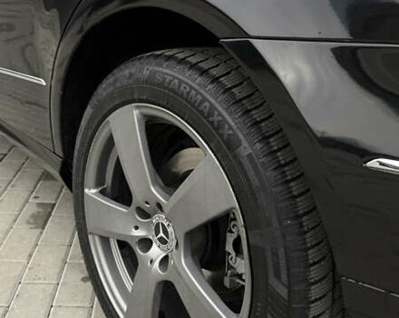 Чорний Мерседес Е-Клас, об'ємом двигуна 2.2 л та пробігом 399 тис. км за 12500 $, фото 4 на Automoto.ua