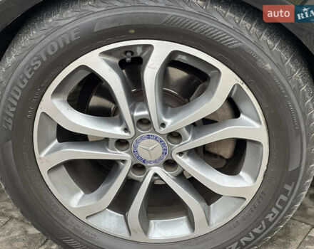 Черный Мерседес Е-Класс, объемом двигателя 1.8 л и пробегом 271 тыс. км за 8999 $, фото 14 на Automoto.ua