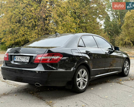 Черный Мерседес Е-Класс, объемом двигателя 3.5 л и пробегом 332 тыс. км за 13500 $, фото 11 на Automoto.ua