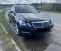 Черный Мерседес Е-Класс, объемом двигателя 0 л и пробегом 252 тыс. км за 12500 $, фото 1 на Automoto.ua