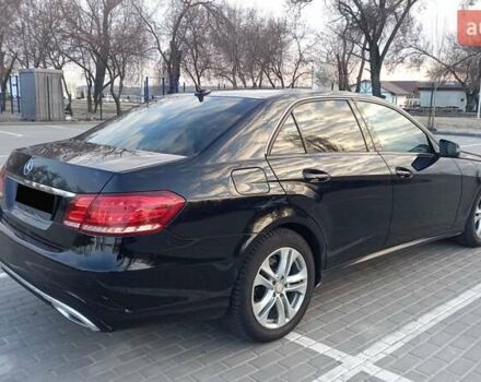 Черный Мерседес Е-Класс, объемом двигателя 1.8 л и пробегом 420 тыс. км за 10500 $, фото 7 на Automoto.ua