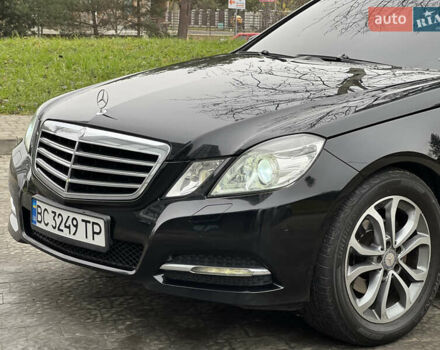 Черный Мерседес Е-Класс, объемом двигателя 1.8 л и пробегом 271 тыс. км за 8999 $, фото 3 на Automoto.ua