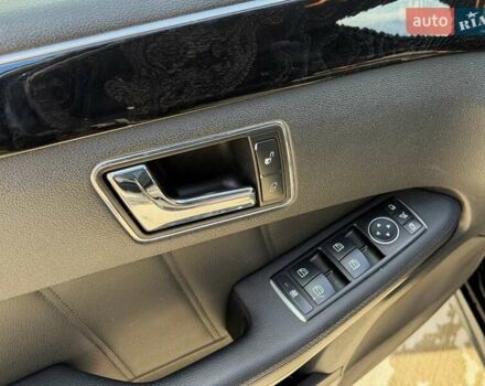 Черный Мерседес Е-Класс, объемом двигателя 2.14 л и пробегом 254 тыс. км за 14800 $, фото 13 на Automoto.ua