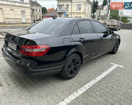 Черный Мерседес Е-Класс, объемом двигателя 2.2 л и пробегом 280 тыс. км за 11499 $, фото 6 на Automoto.ua