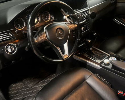 Черный Мерседес Е-Класс, объемом двигателя 1.8 л и пробегом 277 тыс. км за 10900 $, фото 12 на Automoto.ua