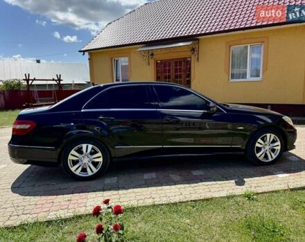 Чорний Мерседес Е-Клас, об'ємом двигуна 2.2 л та пробігом 420 тис. км за 11800 $, фото 7 на Automoto.ua