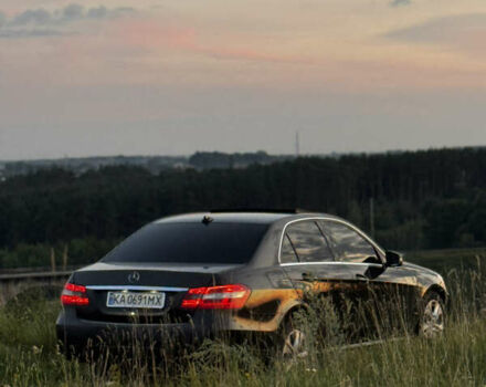 Мерседес Е-Класс 2012 в Киеве на Automoto.ua Черный Мерседес Е-Класс, объемом двигателя 2.2 л и пробегом 289 тыс. км за 12400 $, фото 21 на Automoto.ua