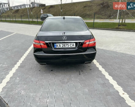Черный Мерседес Е-Класс, объемом двигателя 2.2 л и пробегом 291 тыс. км за 13000 $, фото 22 на Automoto.ua