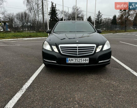 Черный Мерседес Е-Класс, объемом двигателя 1.8 л и пробегом 277 тыс. км за 10900 $, фото 4 на Automoto.ua
