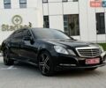 Черный Мерседес Е-Класс, объемом двигателя 2.2 л и пробегом 220 тыс. км за 11500 $, фото 1 на Automoto.ua