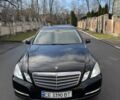 Черный Мерседес Е-Класс, объемом двигателя 2.1 л и пробегом 399 тыс. км за 8999 $, фото 4 на Automoto.ua