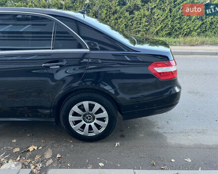 Черный Мерседес Е-Класс, объемом двигателя 2.14 л и пробегом 283 тыс. км за 12850 $, фото 6 на Automoto.ua